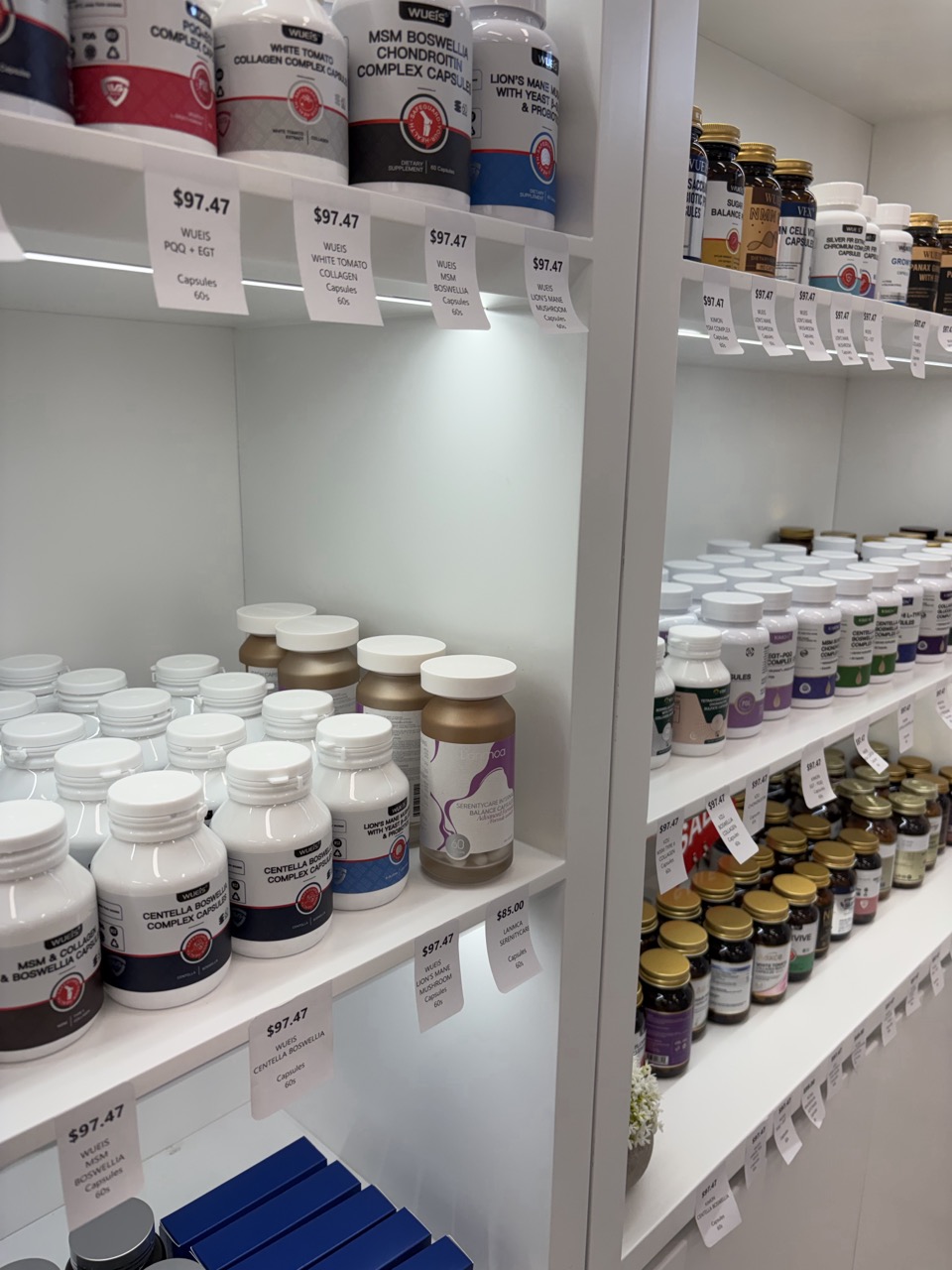 VIONYX HEALTH SUPPLEMENTS 店内环境与 LANMCA 产品陈列（4）